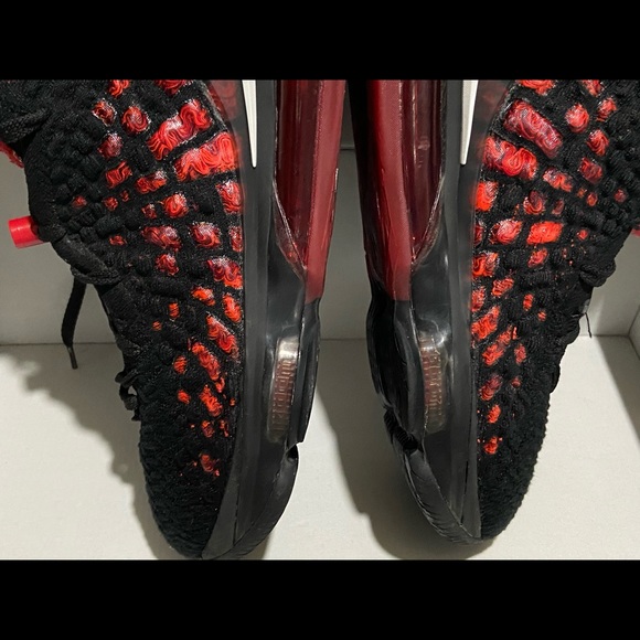 Lebron 17 Basketball Shoes - Picture 7 of 16